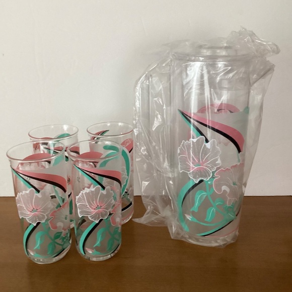 Vtg. Culver Acrylic 4 Iced Tea Tumblers & Pitcher Set Fantasia Patio or Pool - Picture 2 of 8